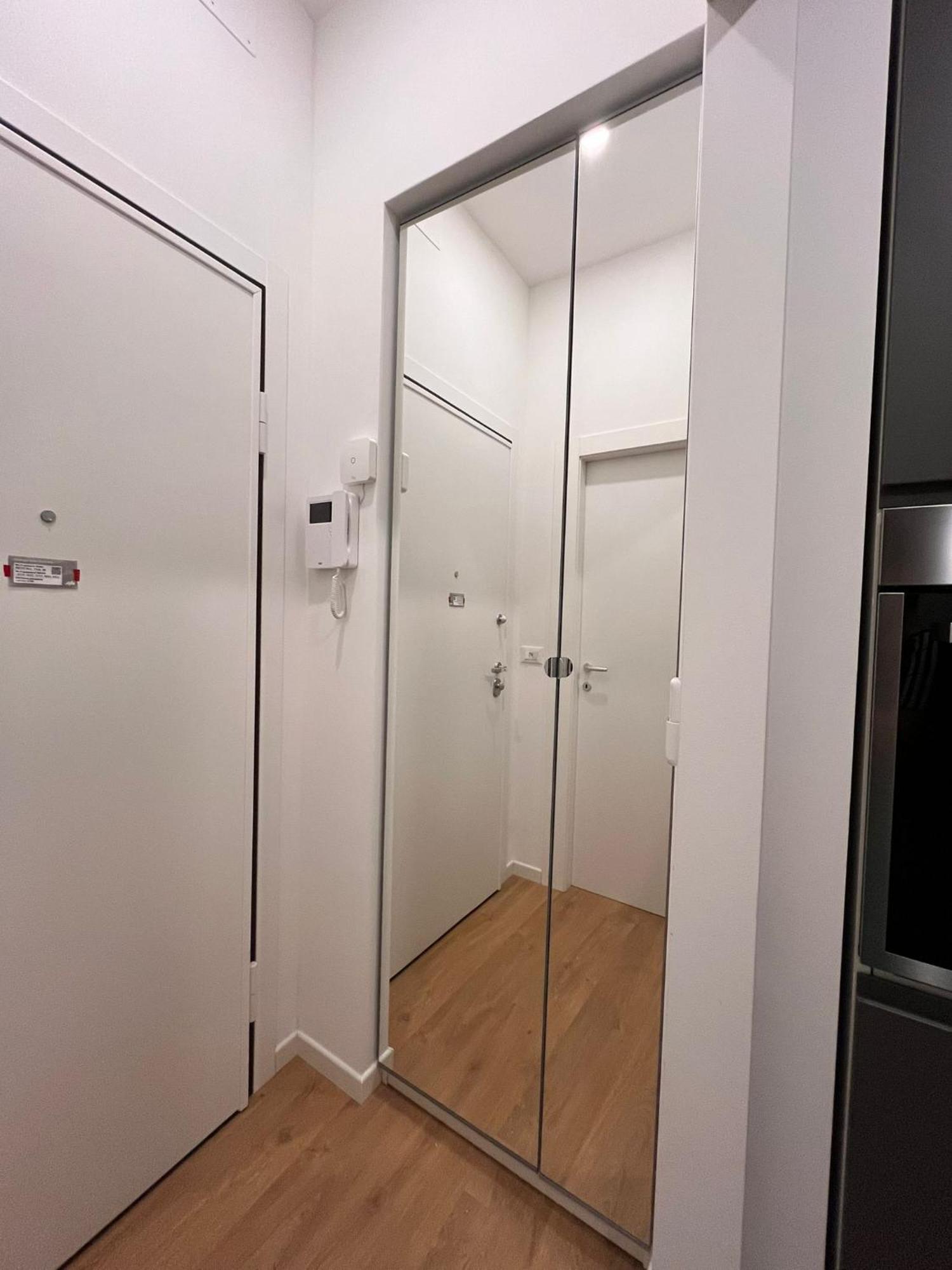 Trieste Centrale Luxury Apartament In Stile Moderno Eksteriør billede