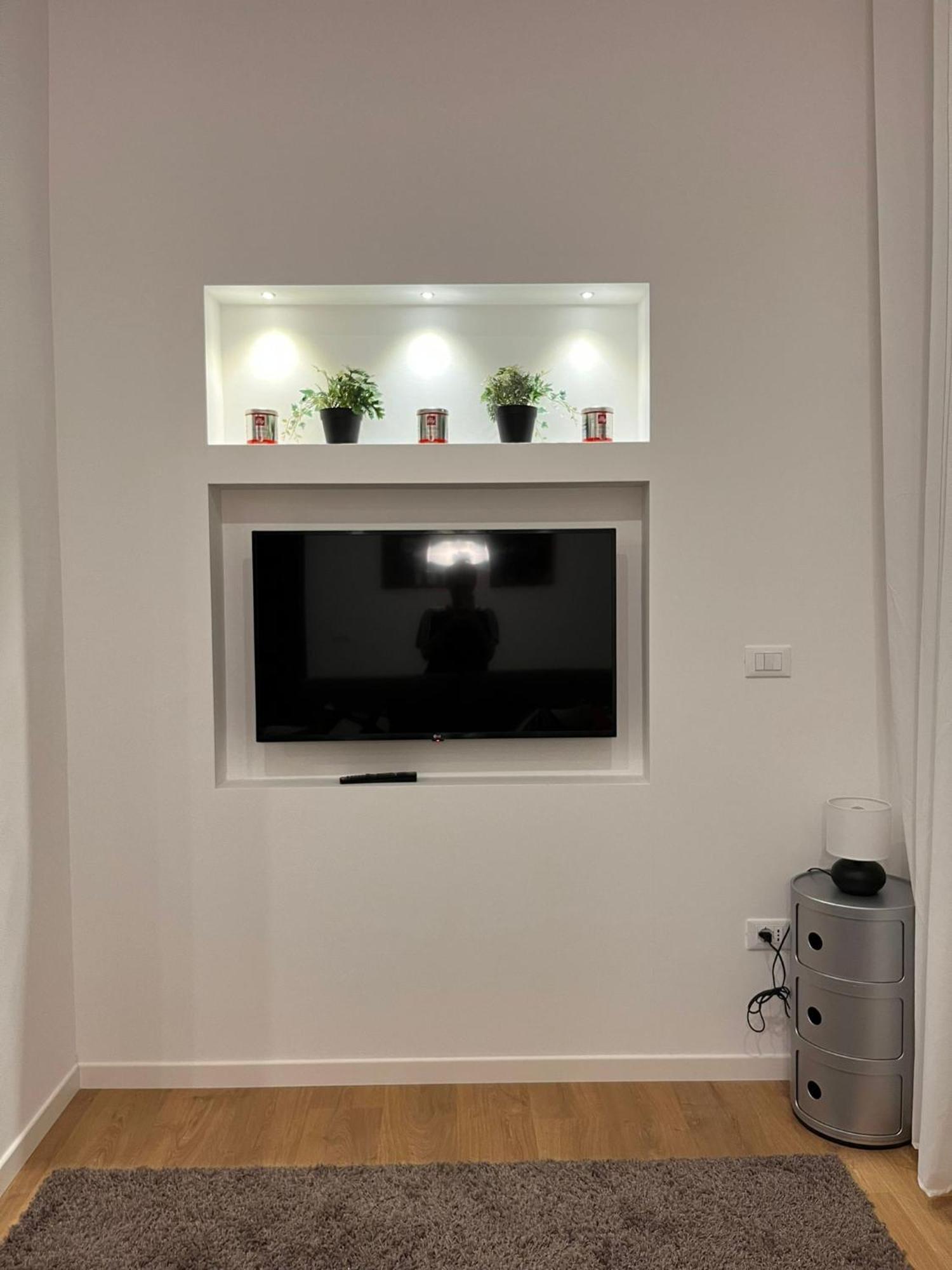 Trieste Centrale Luxury Apartament In Stile Moderno Eksteriør billede